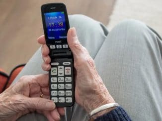 phone-seniors