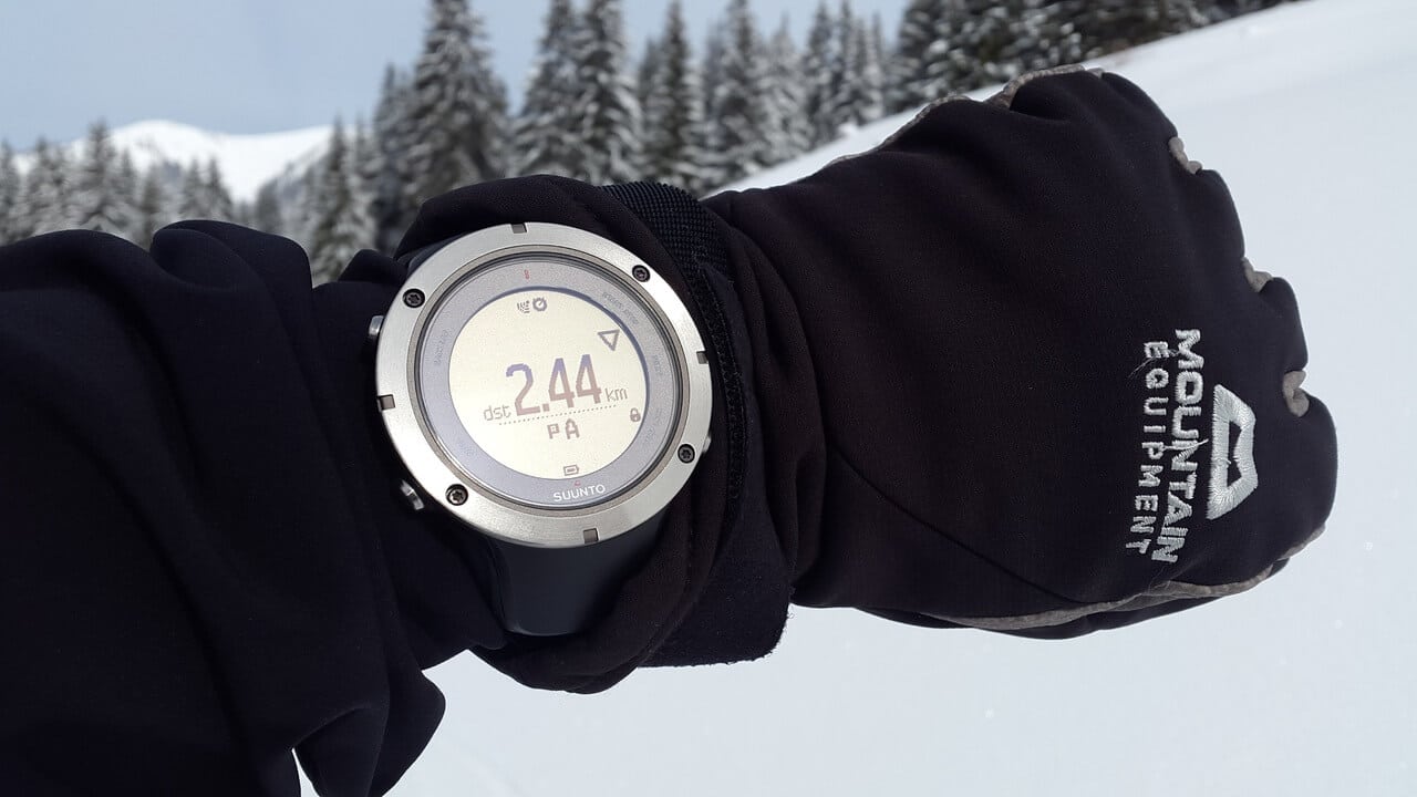 best smartwatch for snowboarding
