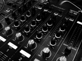 Audio Denoise: Ohjelma melun poistamiseksi äänitiedostoista
