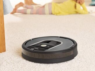 Robot vs Vacuum Broom