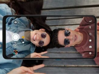 Take Selfies on a Motorola with a Simple Gesture