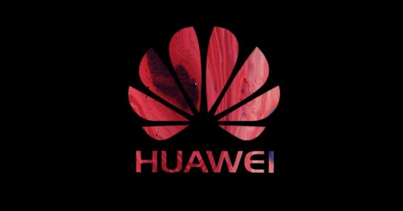 Huawei: Design of a Mobile with a Cross-shaped Rear Camera