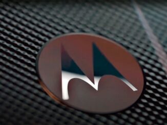 Test All the Components of a Motorola Mobile