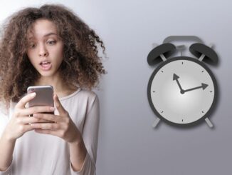 Mobile Advances the Time by Itself