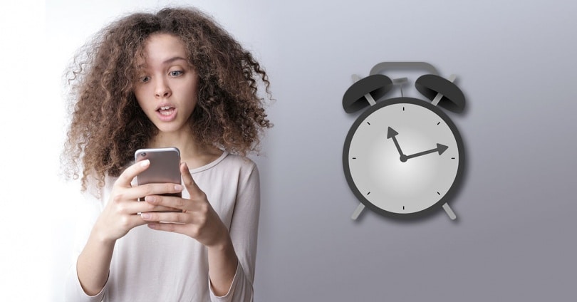 Mobile Advances the Time by Itself Mobile Advances the Time by Itself