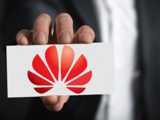 Quickly Share Personal Information with Huawei Mobiles