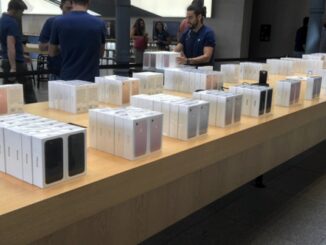 Продажи iPhone достигли рекордного уровня за последний квартал