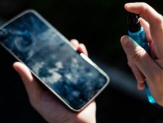 Products to Avoid to Disinfect Your Mobile