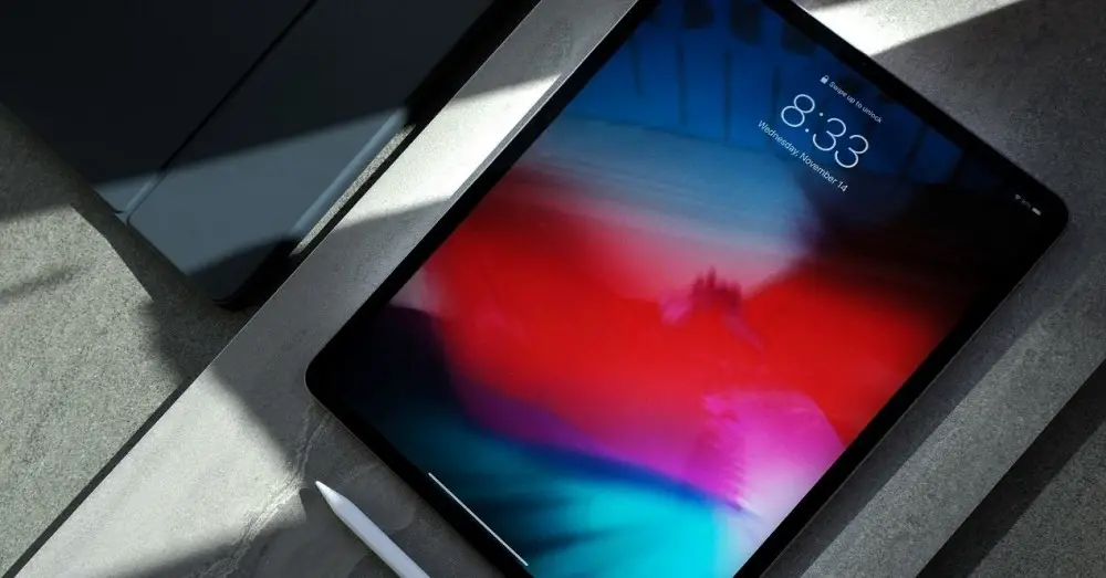 iPad Cases that Don't Cover the Screen