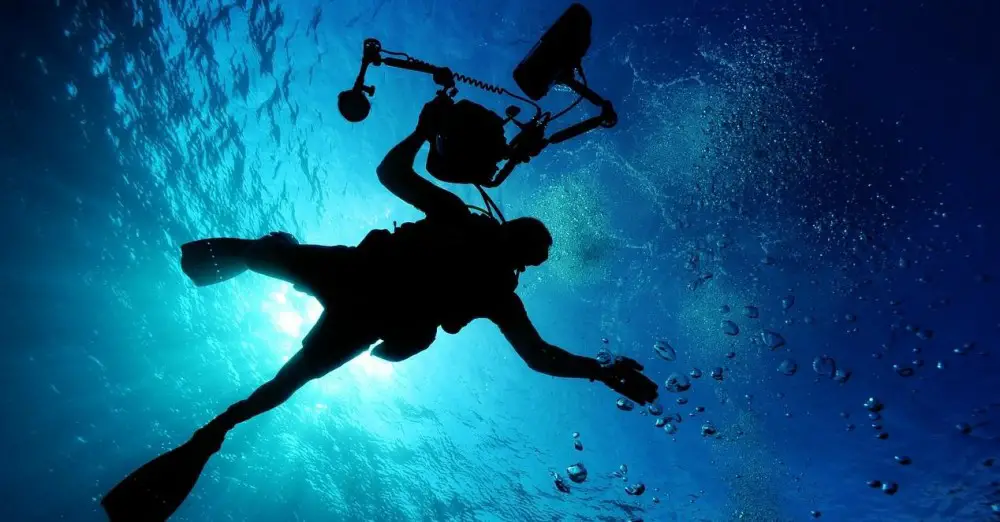 Best Accessories for Diving or Snorkeling with Your Mobile