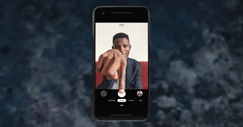 Take the Best Selfies Without Touching Your Mobile