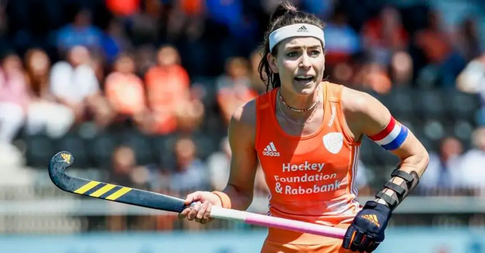 A 3D-printed Prosthesis Helps a Field Hockey Player