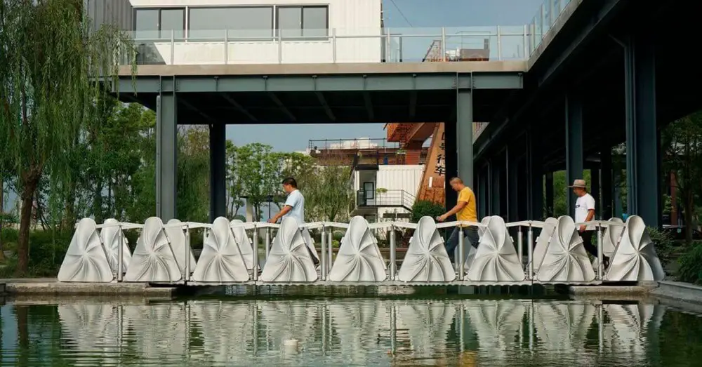 Deux ponts imprimés en 3D ont été installés