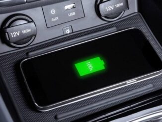 Problems of Regularly Charging a Mobile Phone in the Car