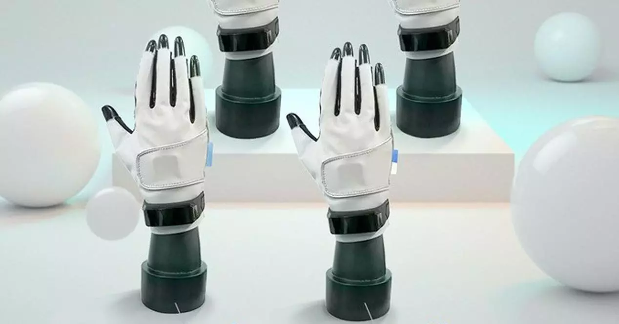 Smart Glove for the Deaf That Translates Sign Language