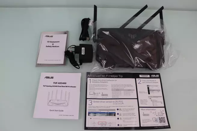 Contenido de la caja af router-spil ASUS TUF-AX5400