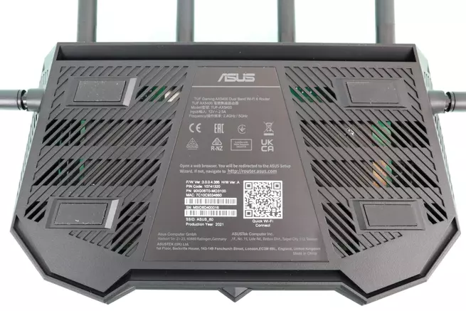 Zero huonompi reititin pelaamista ASUS TUF-AX5400