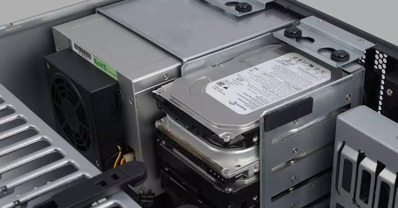 Cum se instalează un hard disk: metode și tipuri de tăvi pentru computer