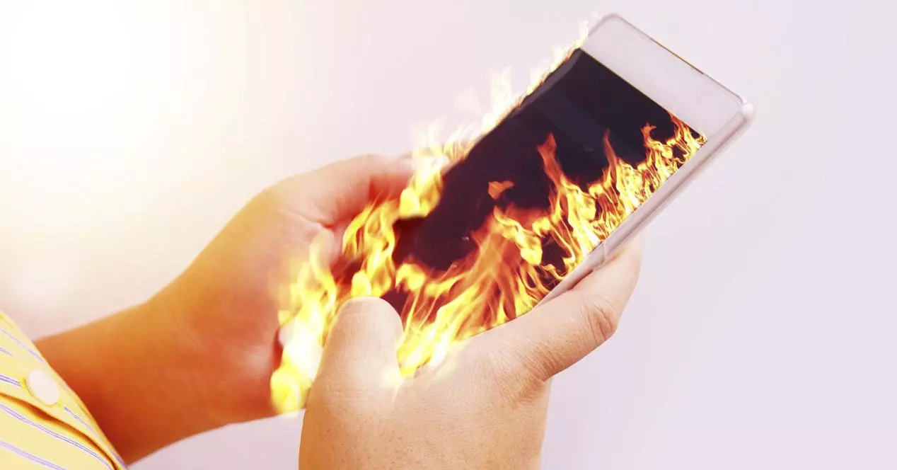 This Graphene Foam Will Prevent Your Mobile Battery from Getting Hot