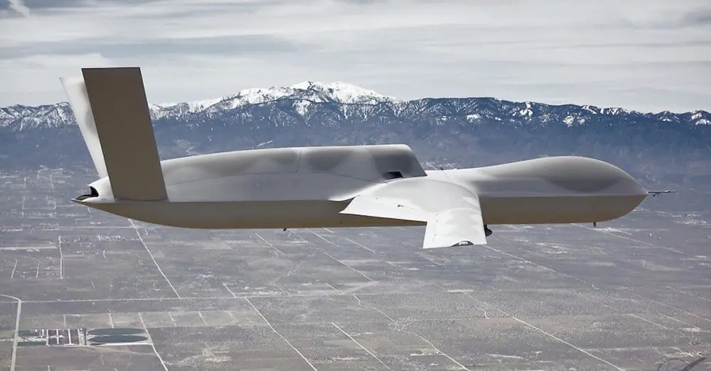 Drona autonomă poate localiza dușmanii folosind infraroșu