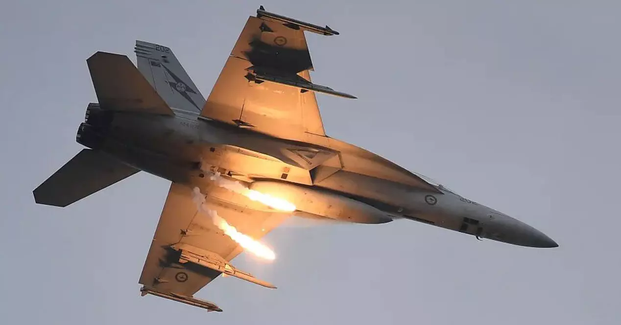 Истребители без рекламы. Истребители США. F/A-18 Hornet Австралия. Syrian Air Force.