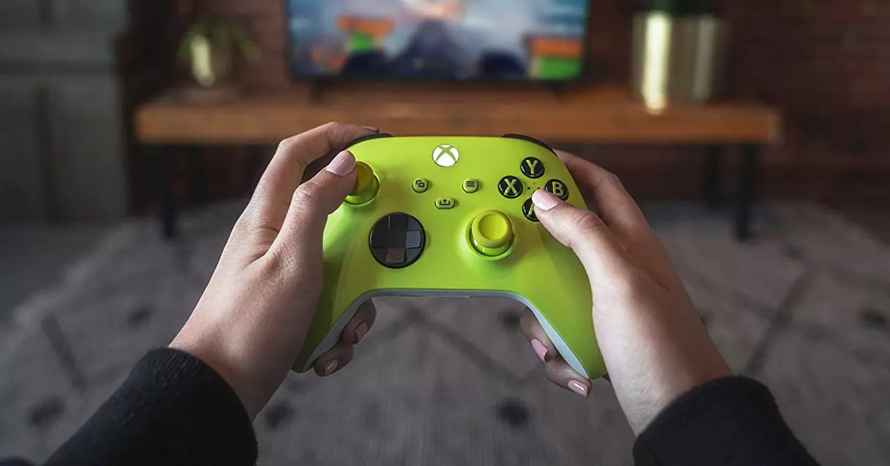 Xbox updates its controllers