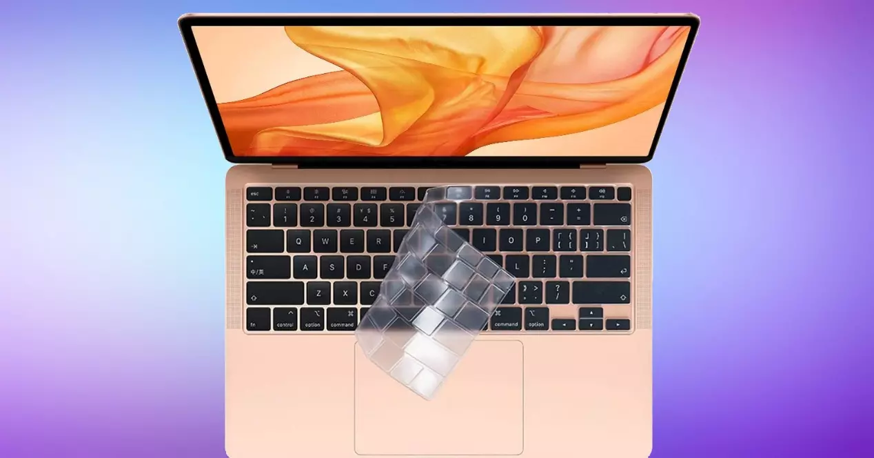 Лучшие защитные чехлы для клавиатуры для MacBook