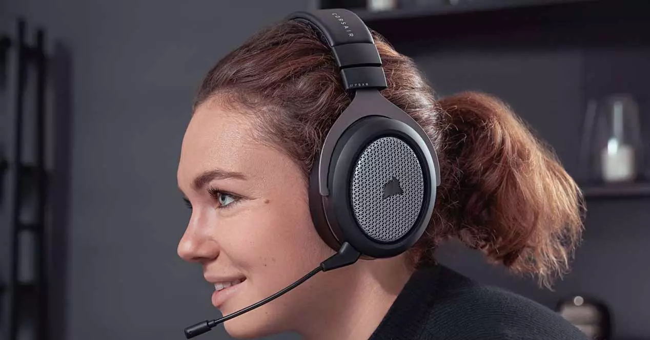 Passen Sie ein PC-Headset an, um es bequemer zu machen