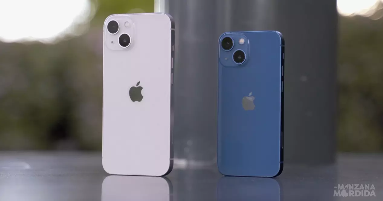 iPhone13および13miniのレビュー