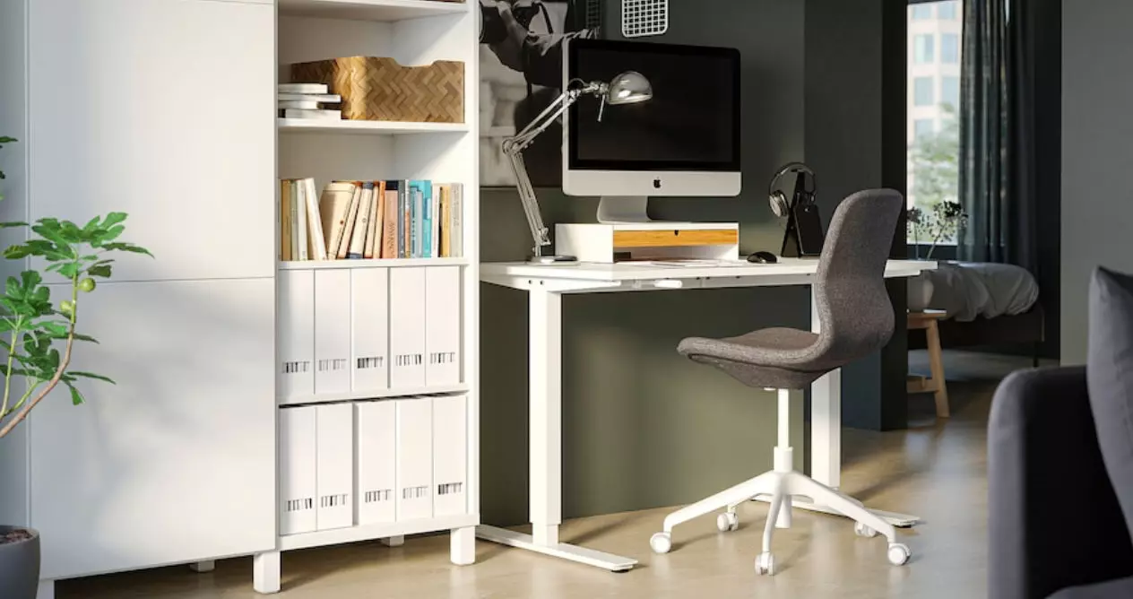 Upgrade your workspace at home with these accessories