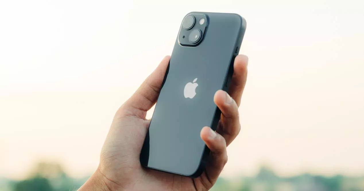 Cases and covers for iPhone 13