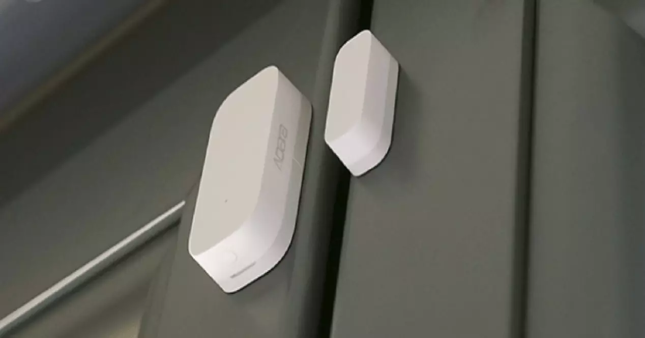 Senzori compatibili pentru ferestre sau uși HomeKit