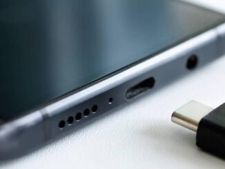 Eliminate dirt from the mobile USB port