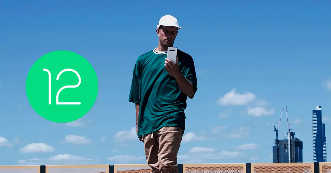 Your Samsung Galaxy S10 welcomes Android 12