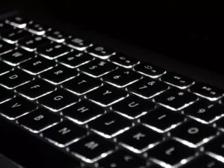 create a keylogger and record passwords in Windows
