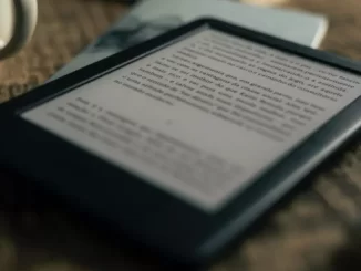 4 Very Geeky Ways To Give Your Old Kindle New Life
