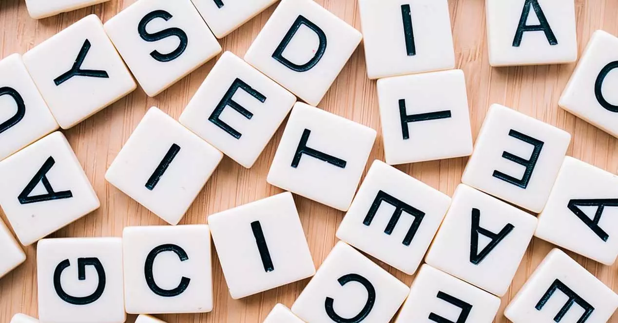 Jocuri de cuvinte precum Wordle și jocuri zilnice nelimitate