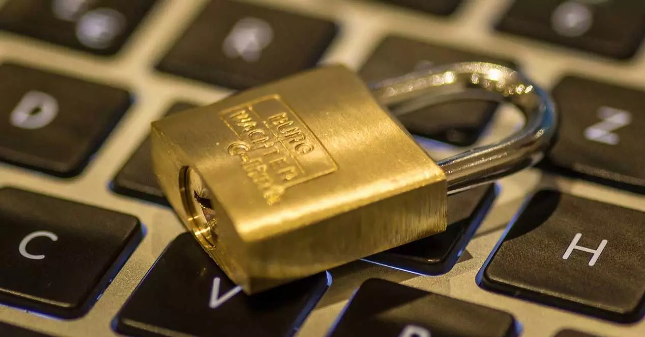 Protect your Windows passwords with your fingerprint