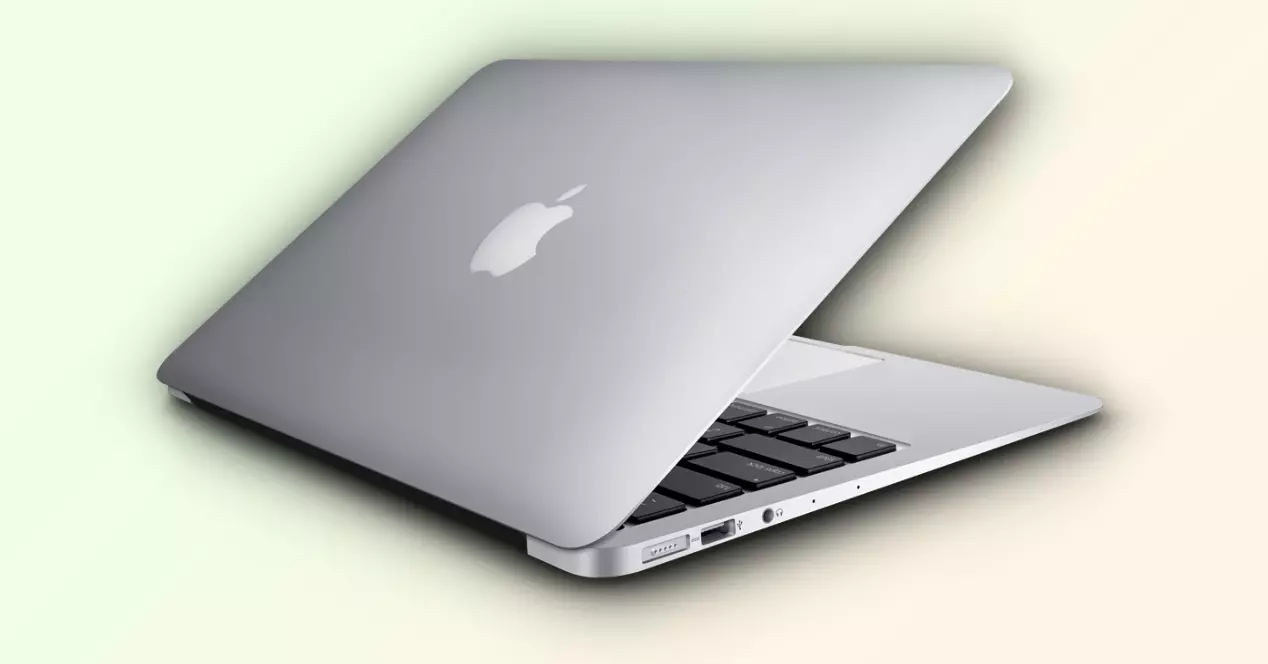 Behebt Apple Probleme mit dem Scharnier des MacBook Air?