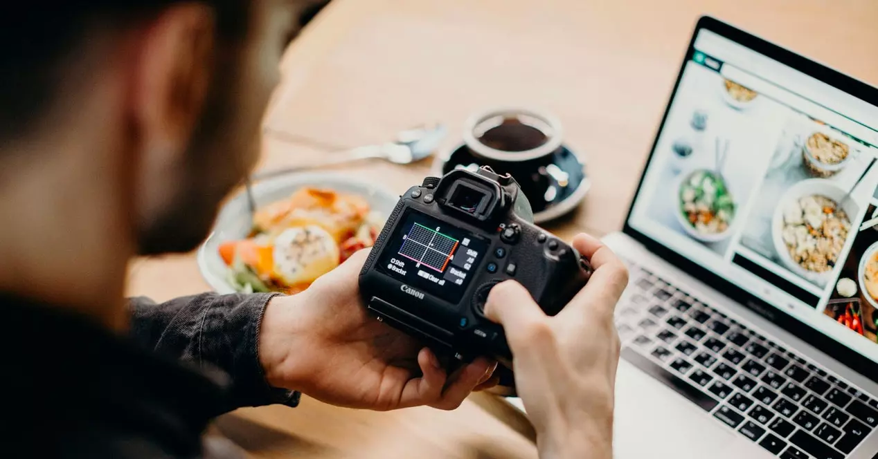 Earn money selling your photos on these websites