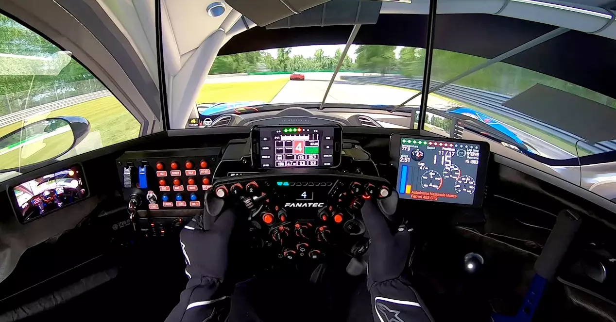 assemble a simulator at home with a motorized cockpit