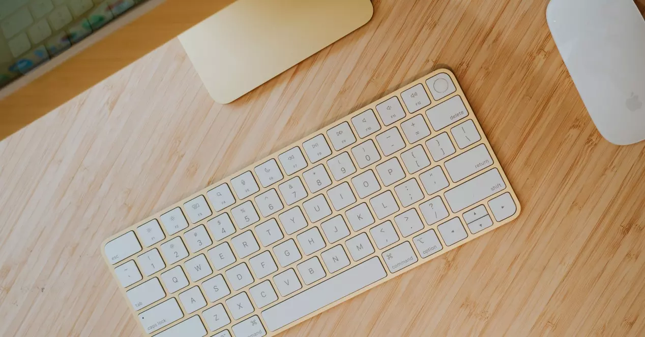 Hvilken iMac har Touch ID på Magic Keyboard