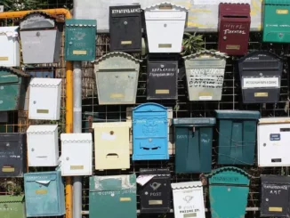 When installing Thunderbird, does it create my own email account