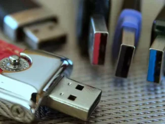 Vad betyder färgerna på USB-portar och kablar