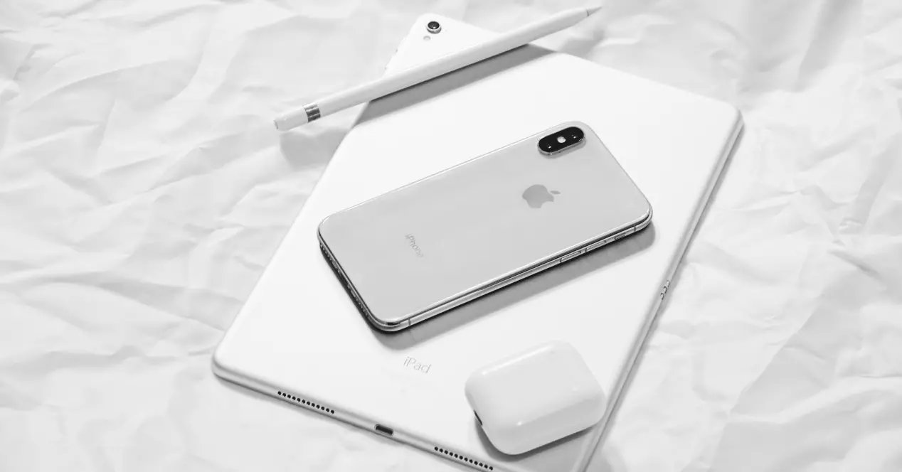 Why an Apple Pencil can't be used on iPhone