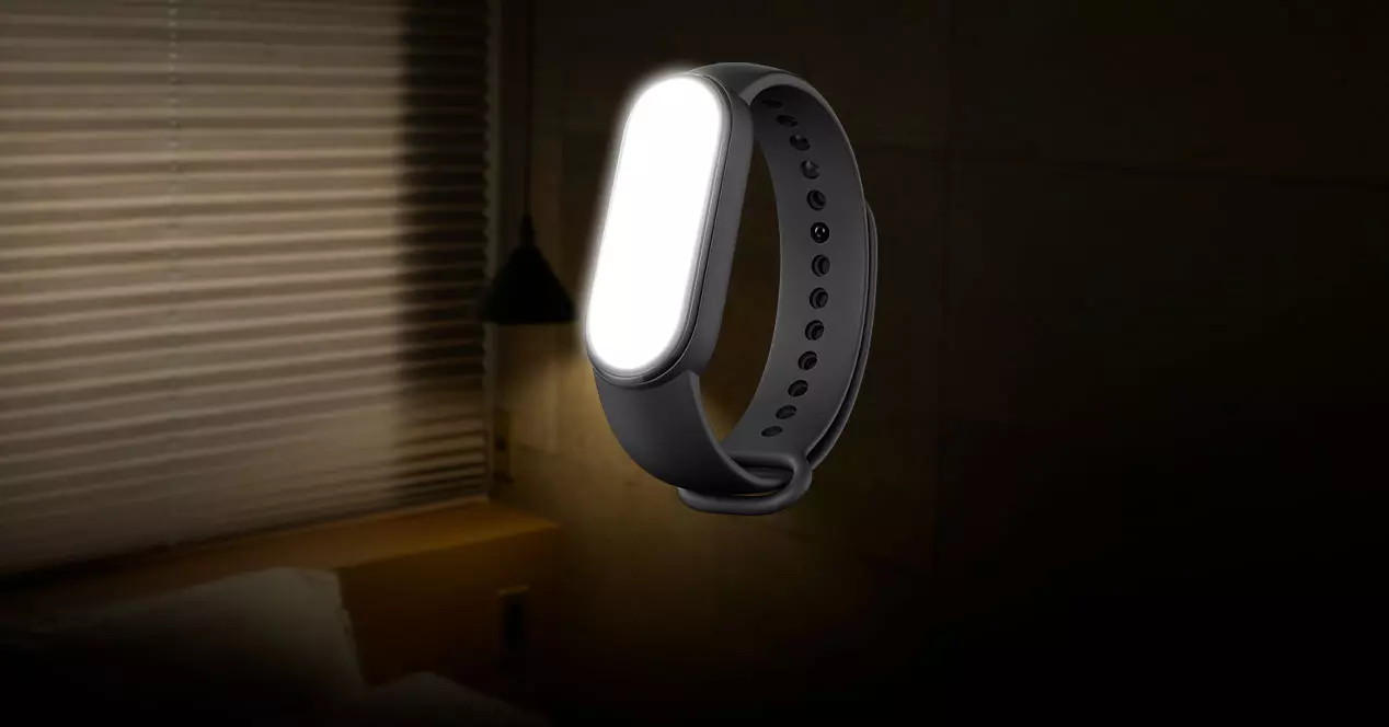 How to activate the flashlight of your Mi Band