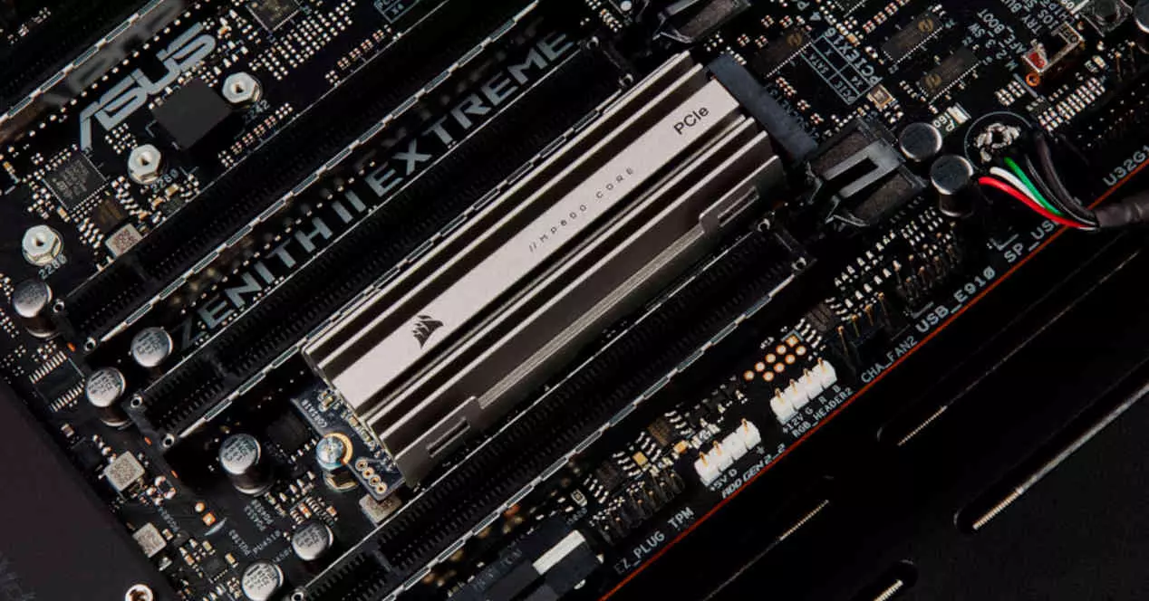 PCIe5.0SSDは新世代のマザーボードでのみ使用できます