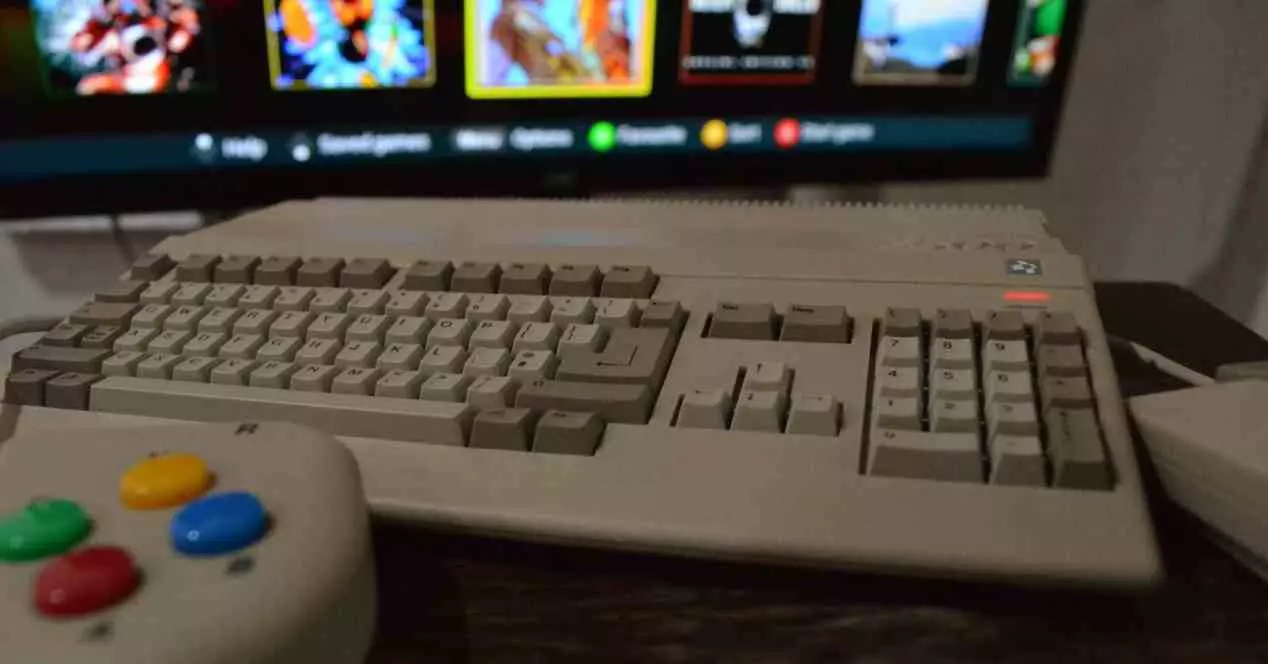 Versão miniaturizada do computador Amiga 500 será lançada em 2022