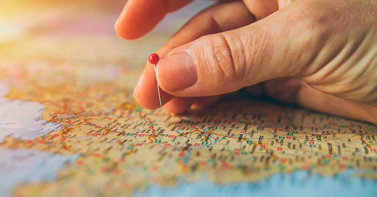 best maps to consult and trace routes from the PC