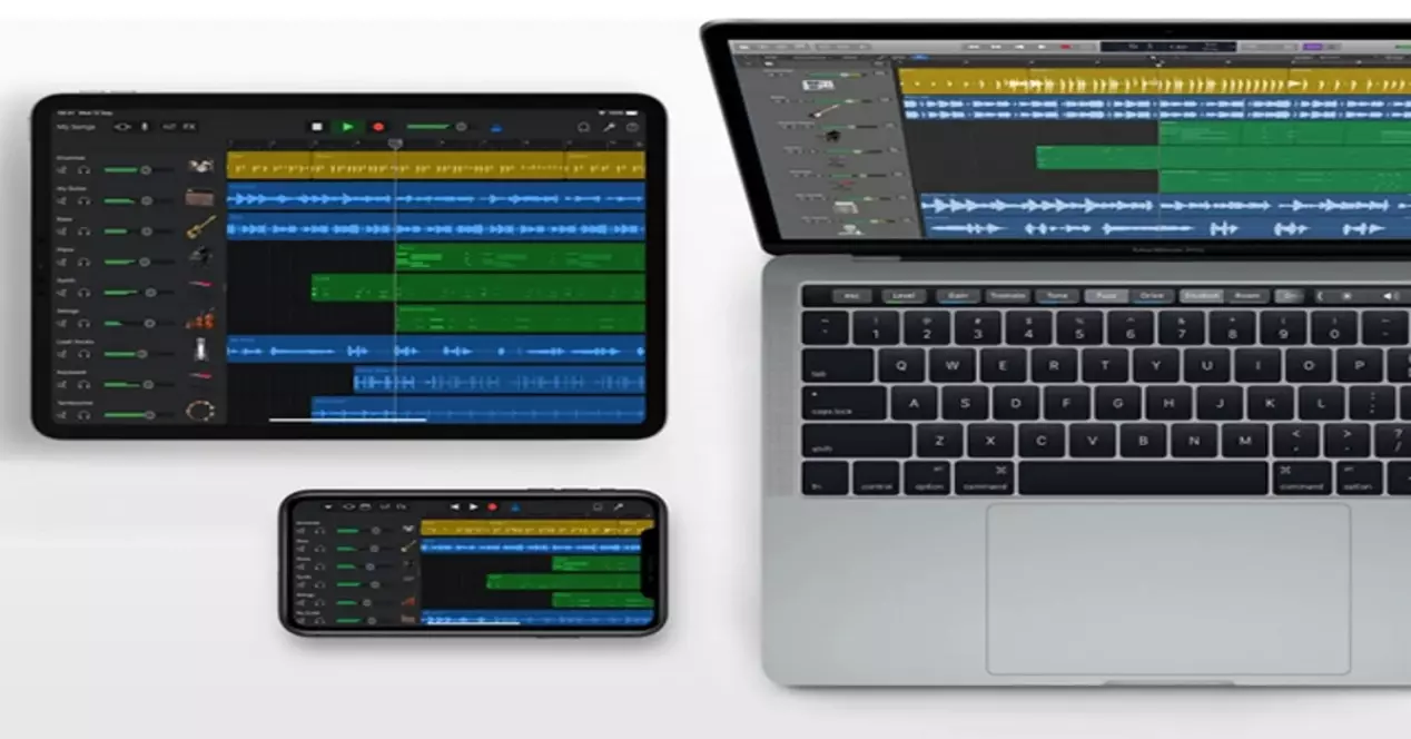 Upravte hlasitost zvukové stopy v Garageband